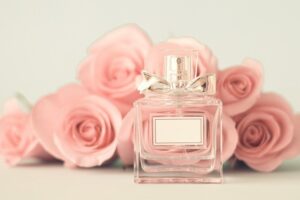 『Dior』女性におすすめの香水。上品な魅力を引き出すフレグランス。