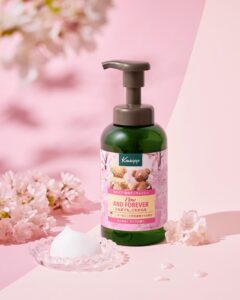 クナイプ春ボディケア”桜香る”ふわふわ濃密泡のボディウォッシュ、メッセージ付き