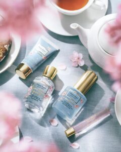 フローラノーティス ジルスチュアート“桜と紅茶”香るロールオンフレグランスなど