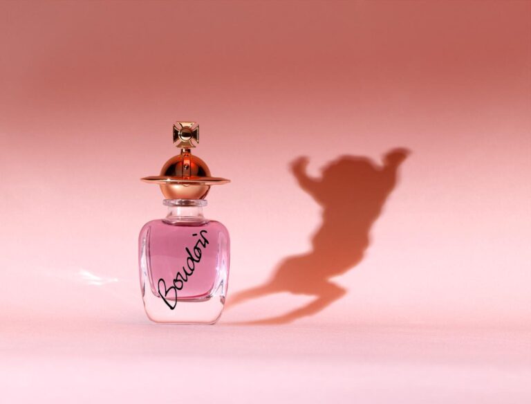 ヴィヴィアン・ウエストウッド「オーブ」煌めく春香水、バニラや花々が織りなすシプレノート